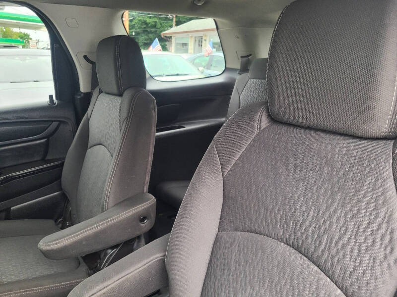 2016 GMC Acadia SLE-2
