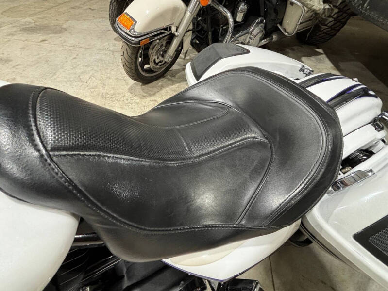 2016 Harley-Davidson Street Glide  Screaming Eagle