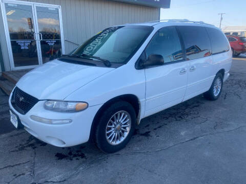 1999 Chrysler Town and Country for sale at Kevs Auto Sales in Helena MT