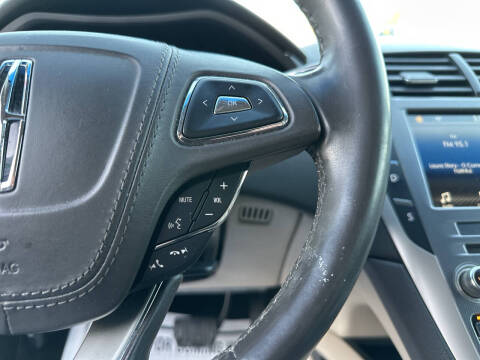 2017 Lincoln MKZ Premiere