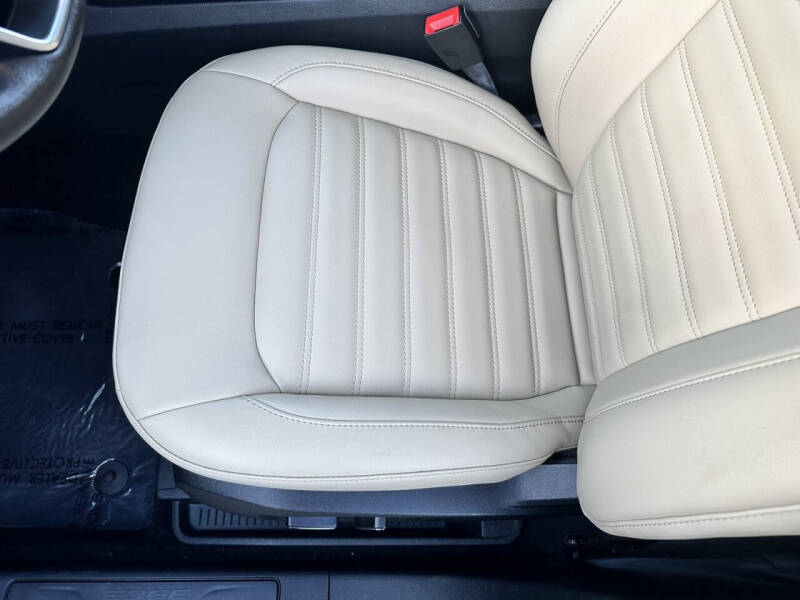 2019 Ford Edge SEL