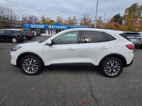 2022 Ford Escape Titanium