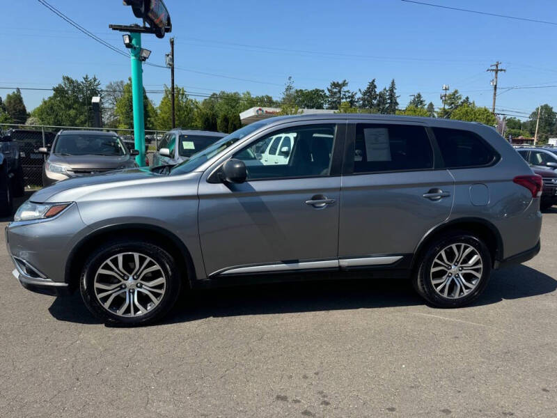 2016 Mitsubishi Outlander SE