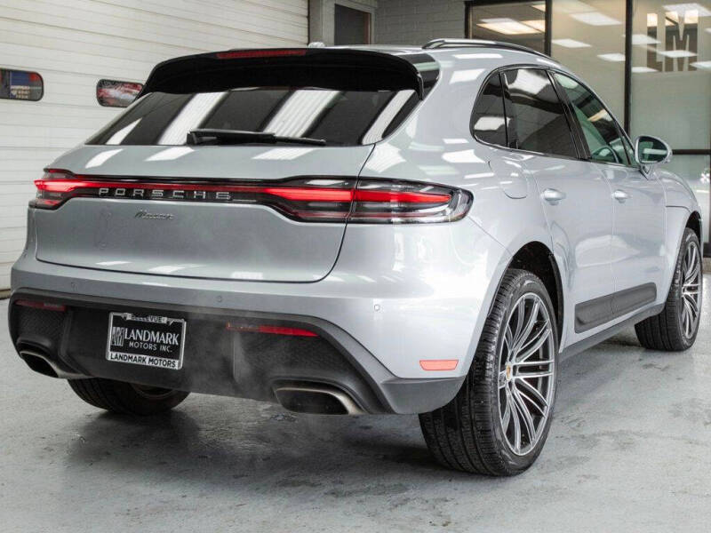 2024 Porsche Macan T