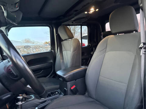 2022 Jeep Gladiator Sport S