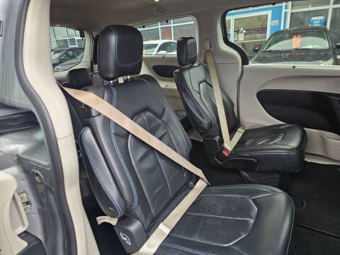 2021 Chrysler Pacifica Touring L