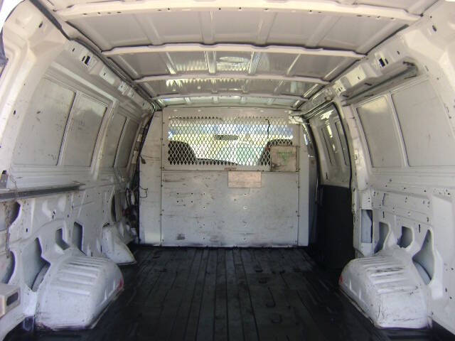 2003 Ford E-Series E-350 SD