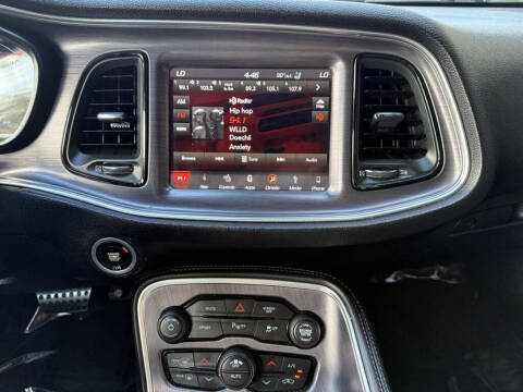 2018 Dodge Challenger SXT