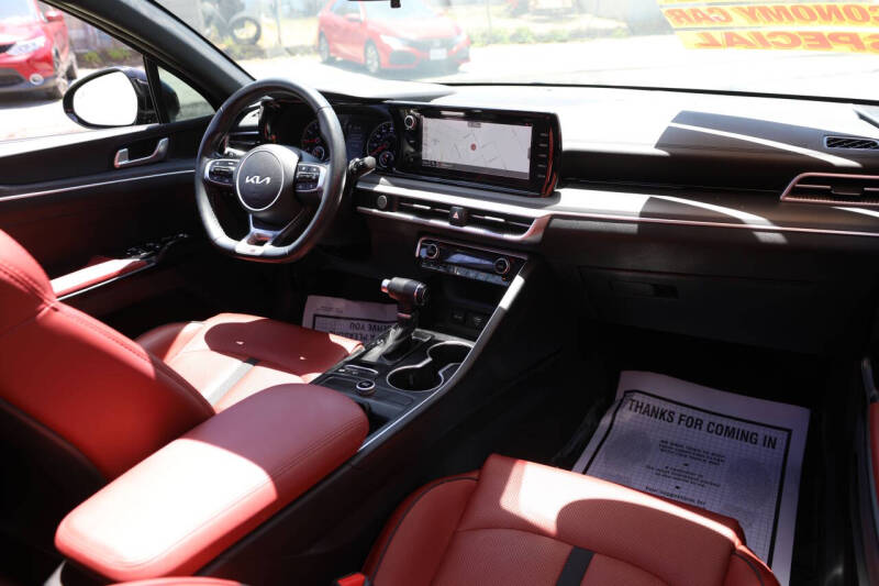 2022 Kia K5