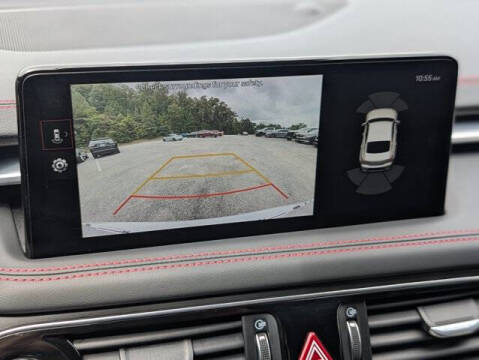 2023 Genesis G70