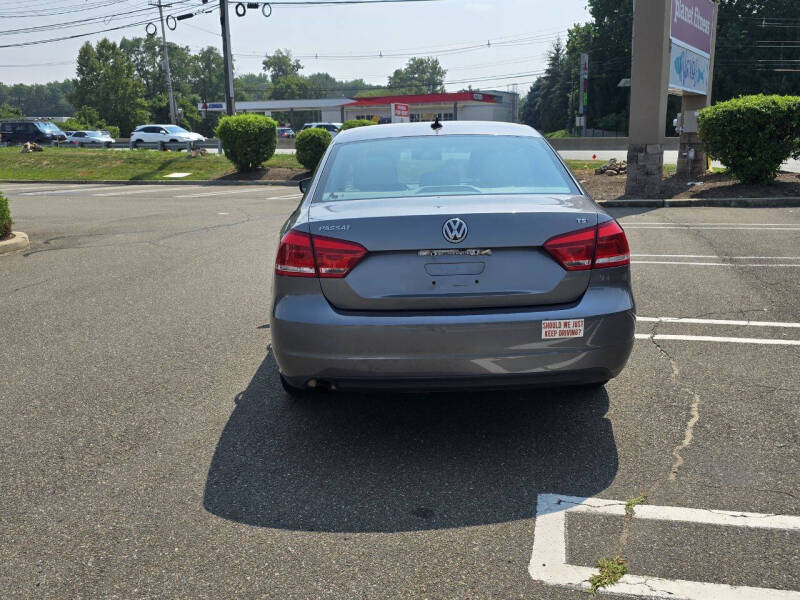 2015 Volkswagen Passat 1.8T S