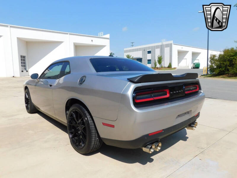 2015 Dodge Challenger SXT