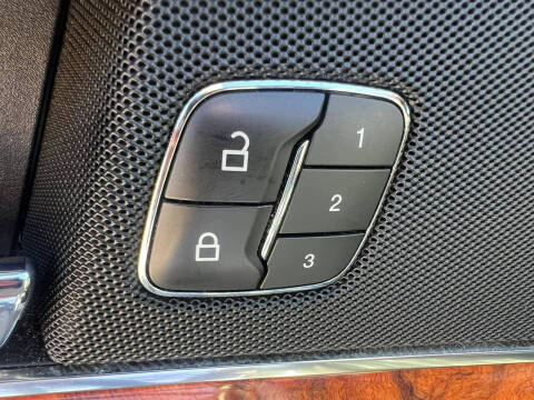 2019 Lincoln Nautilus Select