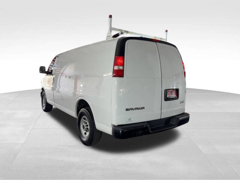 2018 GMC Savana 2500