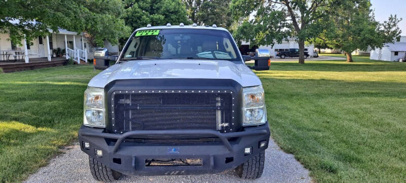 2011 Ford F-250 Super Duty Lariat photo 4