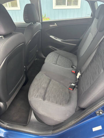 2017 Hyundai Accent SE