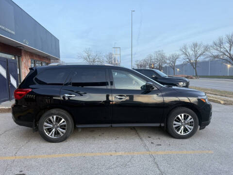 2019 Nissan Pathfinder S