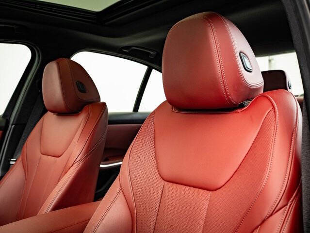 2025 BMW 3 Series 330i xDrive