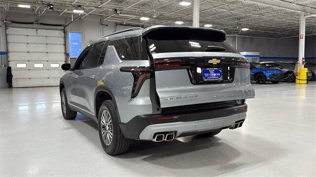 2024 Chevrolet Traverse LT