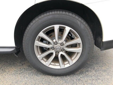 2016 Nissan Pathfinder S