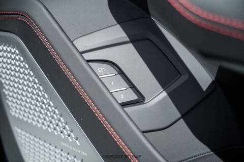 2024 Lamborghini Urus S