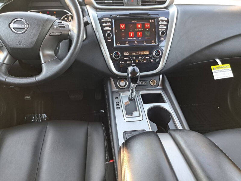 2023 Nissan Murano SV