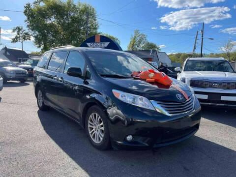 2015 Toyota Sienna for sale at OTOCITY in Totowa NJ