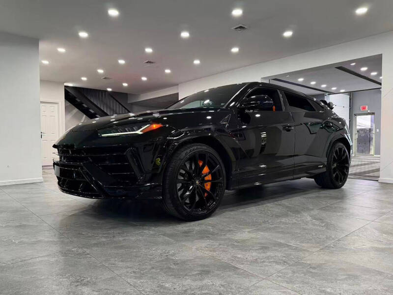 2023 Lamborghini Urus S