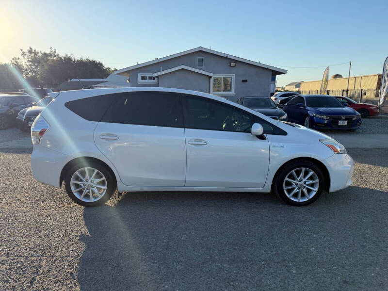 2012 Toyota Prius v