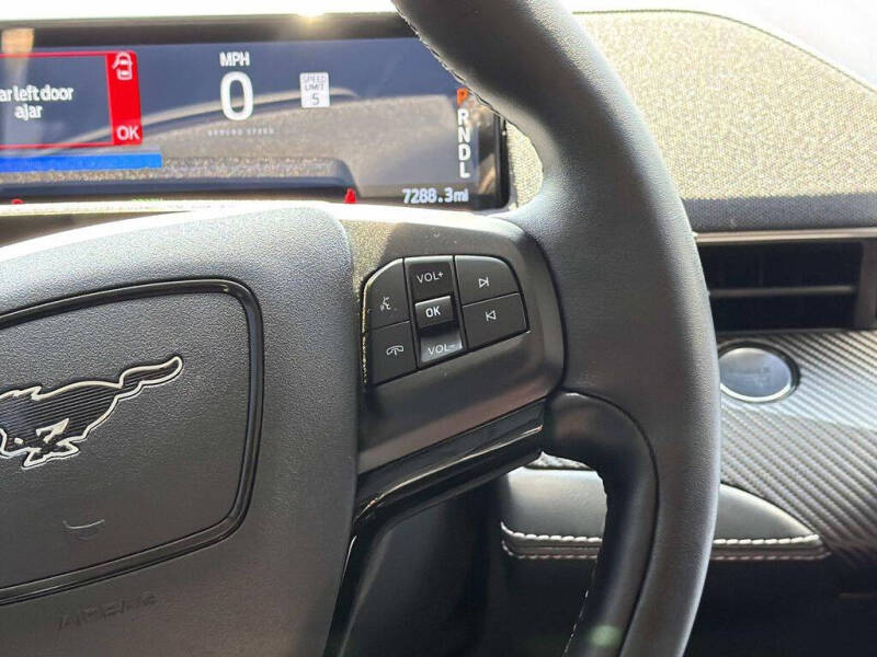 2024 Ford Mustang Mach-E Select
