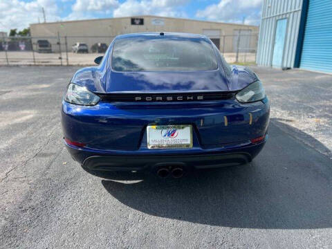 2024 Porsche 718 Cayman Style Edition