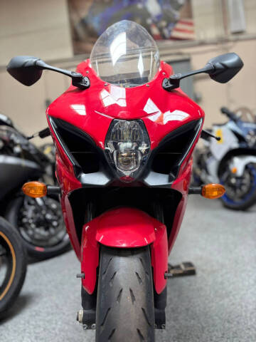 2017 Suzuki GSX-R1000