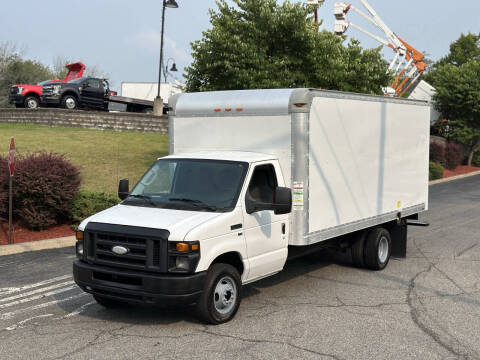 2014 Ford E-Series E-350 SD