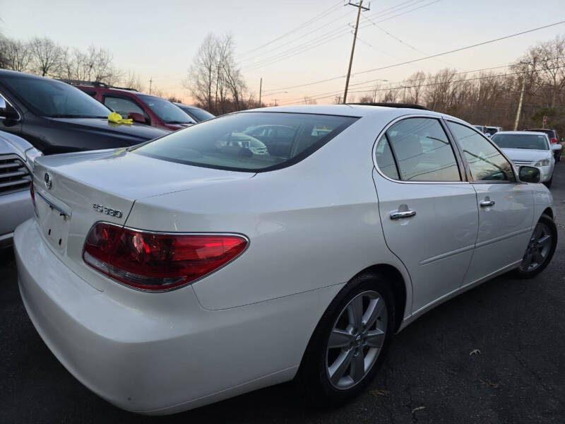 2005 Lexus ES 330 photo 11