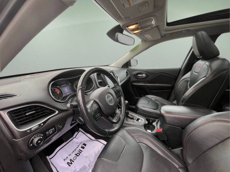 2019 Jeep Cherokee Trailhawk