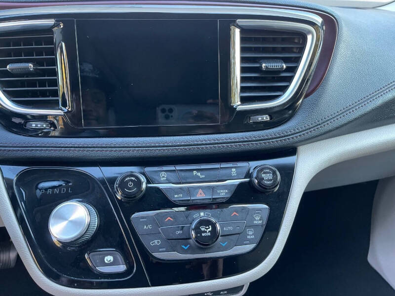 2020 Chrysler Pacifica Limited