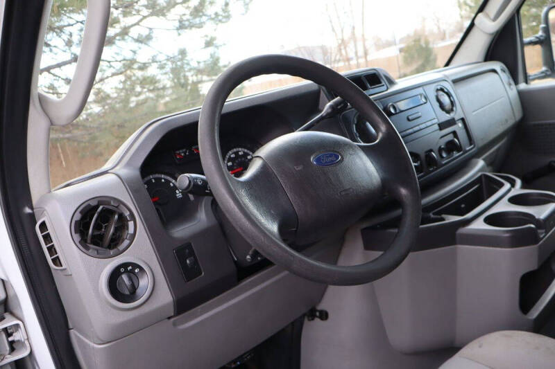 2013 Ford E-Series E-250