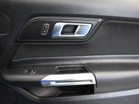 2020 Ford Mustang EcoBoost