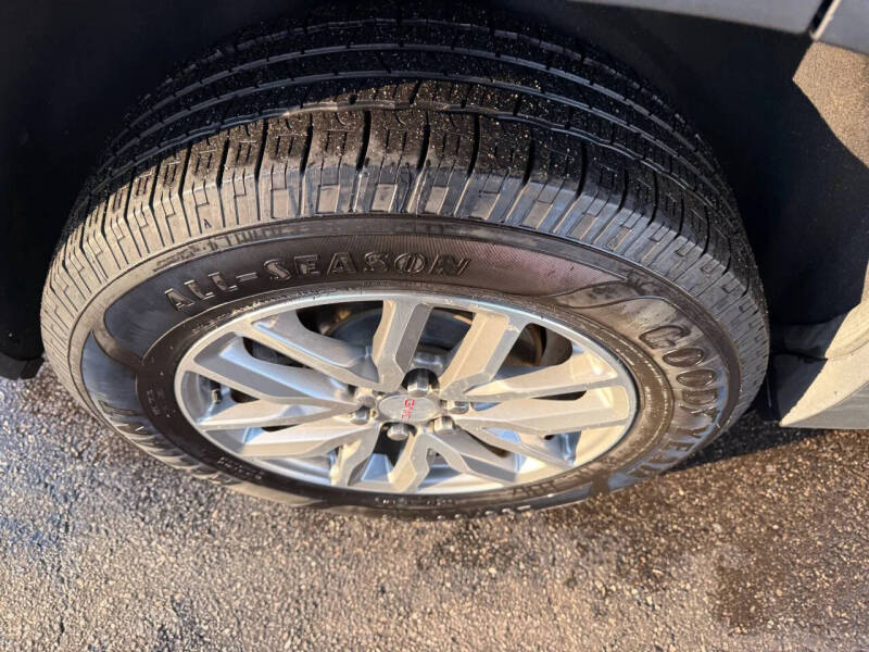 2018 GMC Acadia SLE-2