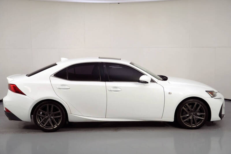 2019 Lexus IS 300
