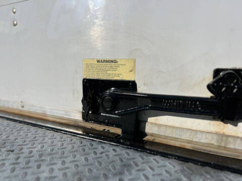 2018 Freightliner M2 106