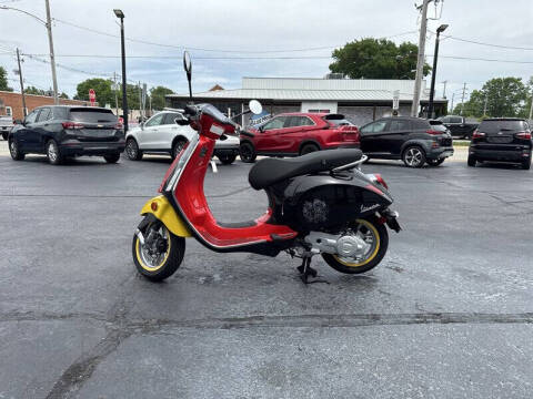 2023 Vespa Mickey Mouse Ltd