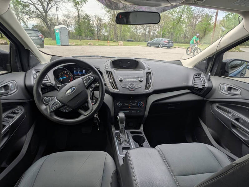 2019 Ford Escape S