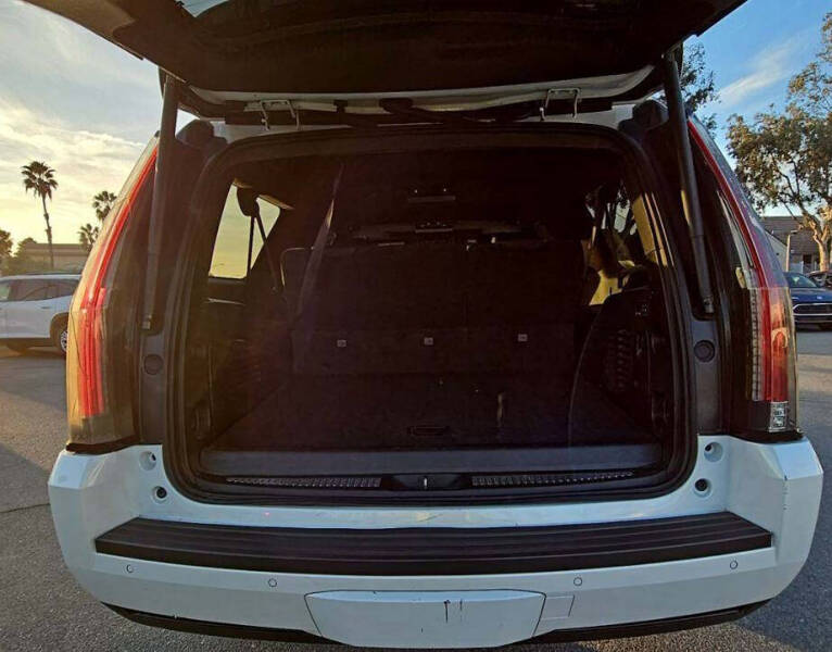 2017 Cadillac Escalade ESV Platinum