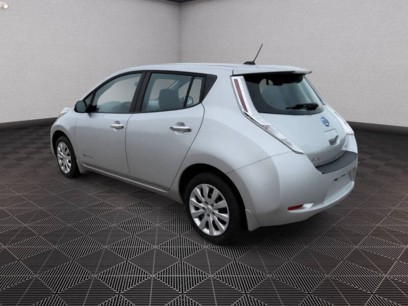 2017 Nissan LEAF S