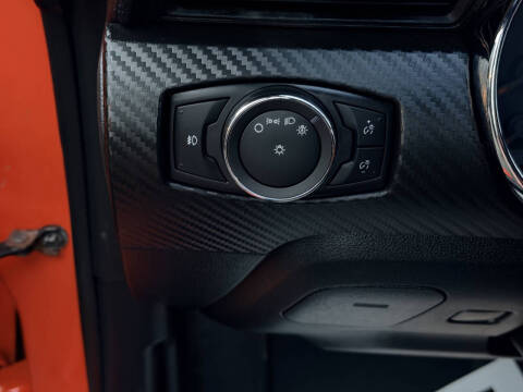 2016 Ford Mustang V6