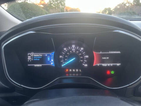 2017 Ford Fusion Hybrid SE