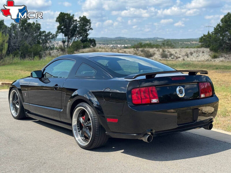2006 Ford Mustang GT Deluxe