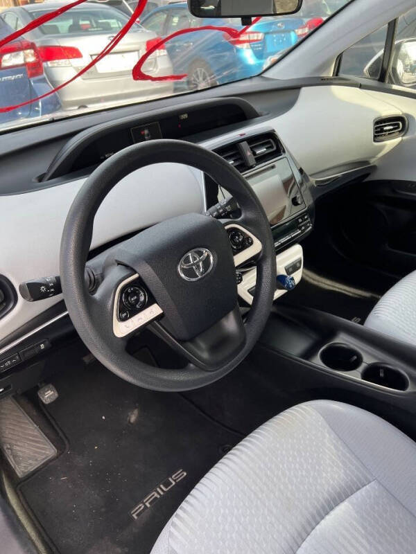 2016 Toyota Prius Two