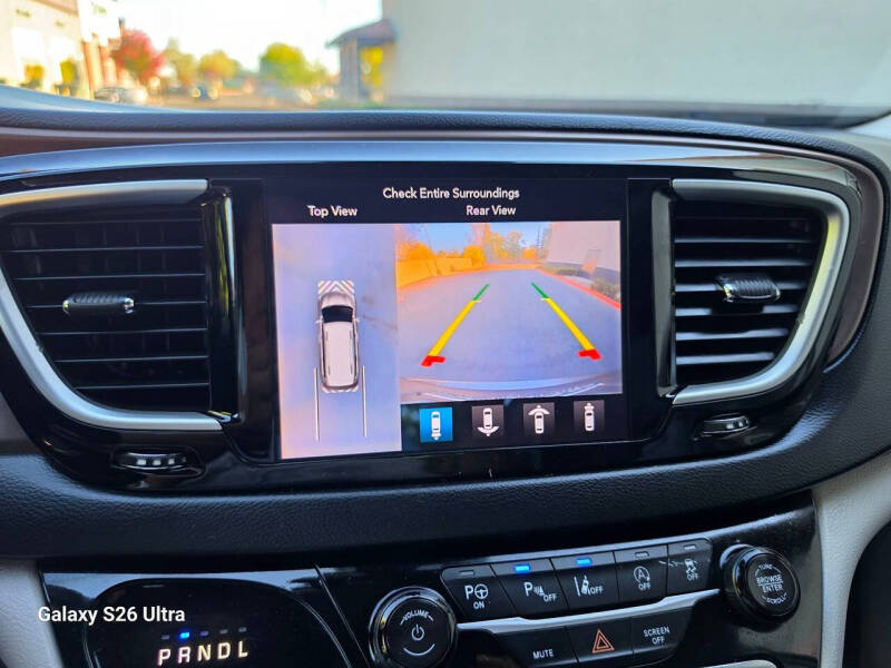 2018 Chrysler Pacifica Touring L